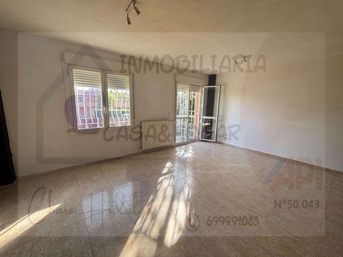 Chalet pareado en venta en Av Europa Alfajarin